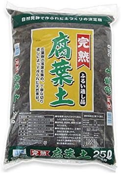 Amazon Co Jp 瀬戸ヶ原花苑 完熟腐葉土 ふるい通し品 25l 約6kg 肥料 有機 ペット用品