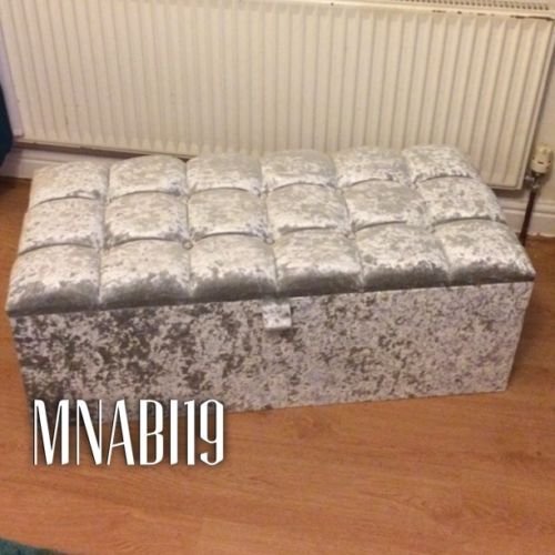 Chesterfield Crushed Velvet Ottoman Pouffe Storage Box Toy box Blanket Box (Silver Crushed