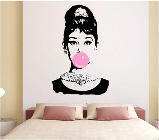Get Audrey hepburn zitat schoenheit For iPhone