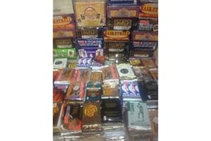 AMPRO 300 Unopened Basketball Cards Collection in Factory Sealed Packs of Vintage NBA Basketball Cards From the Late 80's and Early 90's. Look for Hall-of-famers Such As Larry J. Bird, Earvin "Magic" Johnson, Charles Barkley, Shaquille O'neal, Hakeem Olajuwon, Michael Jordan, David Robinson, John Stockton.