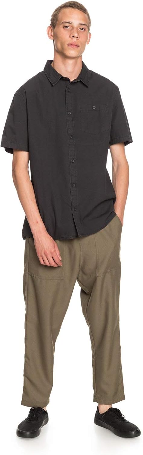 Quiksilver Men's Taxer Wash Short Sleeve Shirt: Clothing