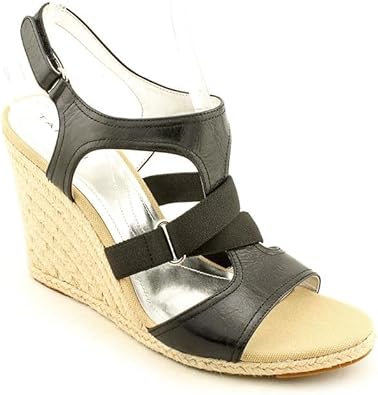 tahari wedges