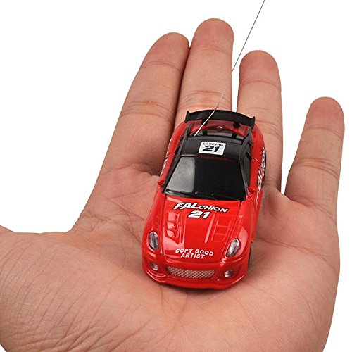 Rumfo Cans Type mini RC Radio Remote Control Micro Racing Car Portable Pocket Toy Car with 4pcs Roadblocks Toys Kids Gift