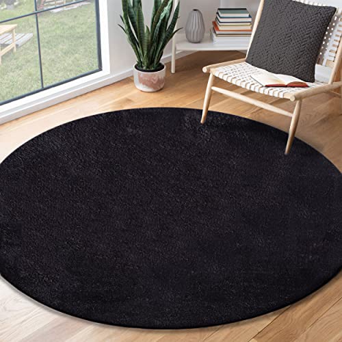 the carpet Relax Moderner Flauschiger Kurzflor Teppich, Anti-Rutsch Unterseite, Waschbar bis 30 Grad, Super Soft, Felloptik, Schwarz, 200 cm Rund
