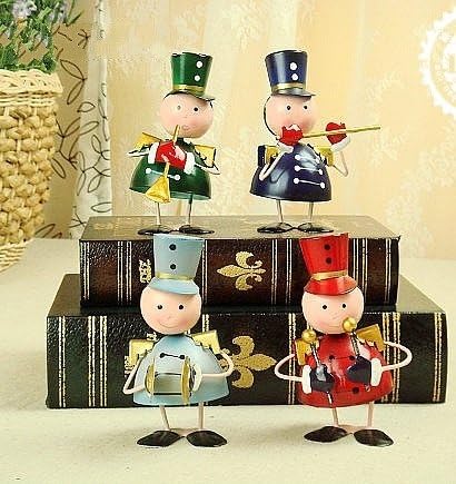 Amazon おとぼけ風 小さな かわいい 兵隊さんの 音楽隊 4体セット 置物 オブジェ オンライン通販