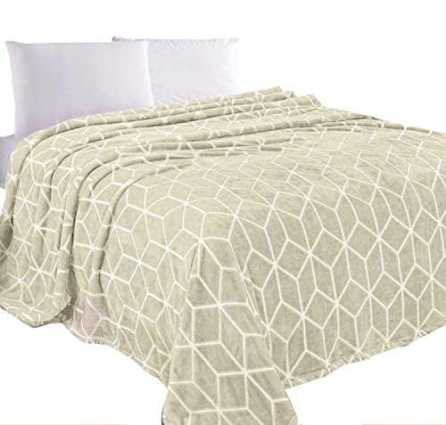Elegant Comfort Luxury Velvety Feel Blanket, All-Season Lightweight Blanket, Ultra Plush, Soft, Cozy-Fuzzy Flannel Fleece for Couch, Sofa, Bed, Travel, Cube Design, King/California King, Cream