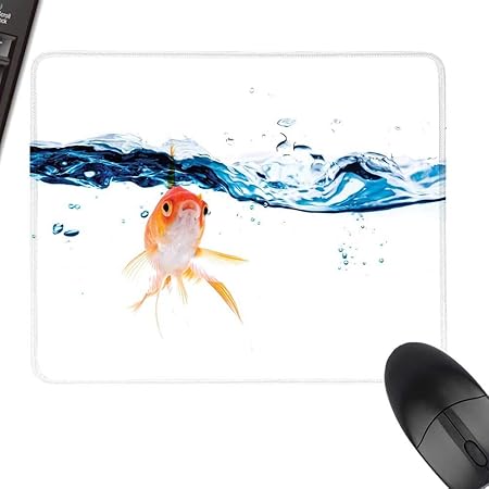 Amazon Co Jp 魚 ゲーム用マウスパッド 金魚 水面下で泳ぐ 液体 動く 抽象的 スタイル 天然ゴム ゲーム用マウスマット ブルー オレンジ 35 4 X15 7 90cm 40cm パソコン 周辺機器