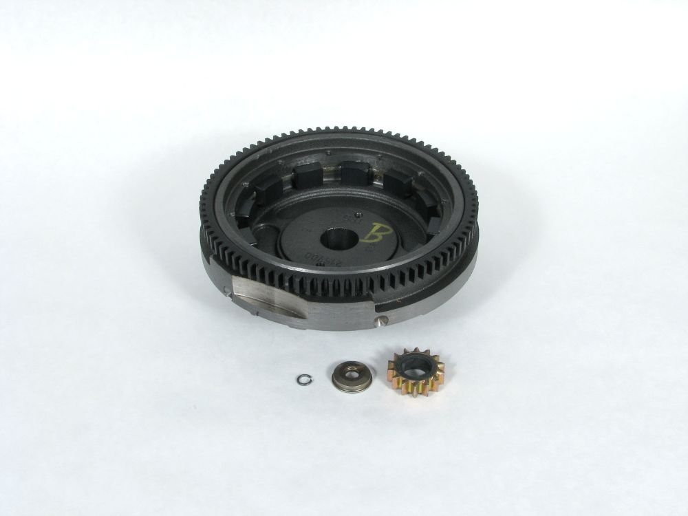 Briggs & Stratton 698281 FLYWHEEL Amazon.in Home & Kitchen