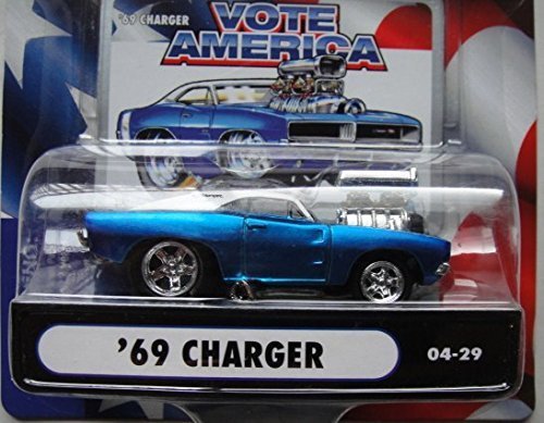 MUSCLE MACHINES VOTE AMERICA BLUE '69 CHARGER 04-29