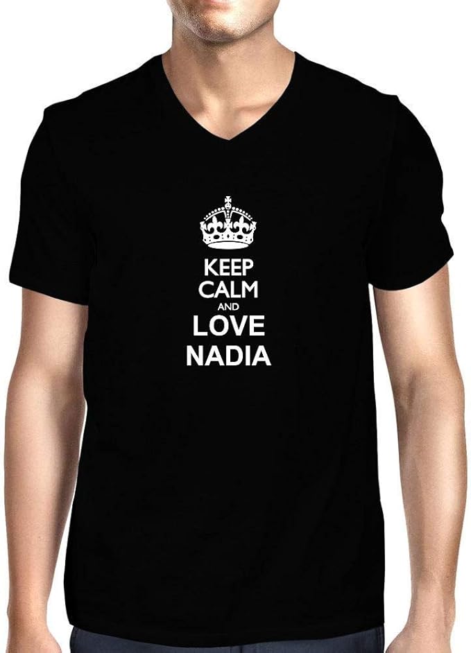 Idakoos Keep Calm and Love Nadia V-Neck T-Shirt: Amazon.de: Bekleidung