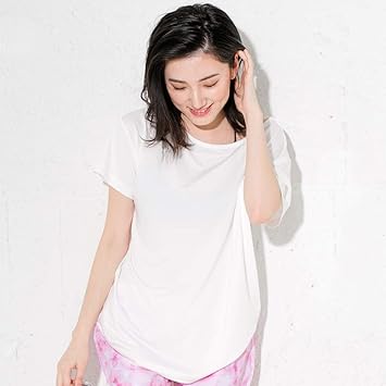 Amazon Co Jp Fellow フェロー 全色柄 ラッシュガード 半袖 Tシャツ レディース 接触冷感 クルーネック プルオーバー 女性用 Upf50 Uvカット 紫外線対策 スポーツ アウトドア