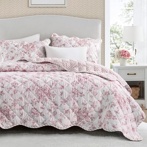 Madison Park Essentials Adele Reversible Pink Floral Quilt Set, Scalloped Edge,…