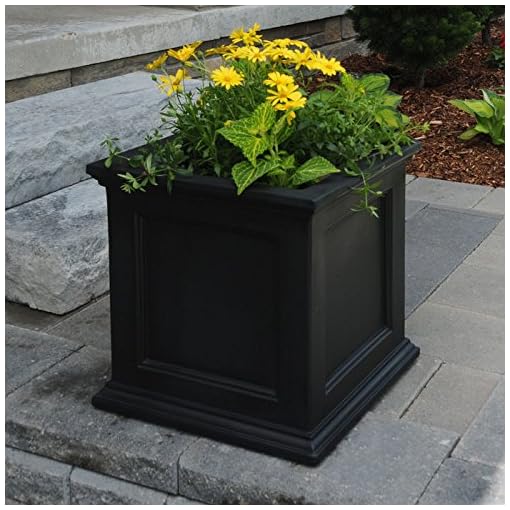 Mayne Fairfield Square Planter