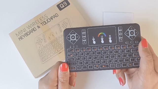 Watch Dupad story Q9 2.4GHz Mini Wireless Keyboard with Touchpad