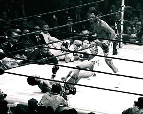 Joe Frazier vs. Muhammad Ali Fight of the Century Photo (Size: 8" x 10")