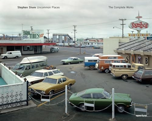 Amazon.com: William Eggleston: Flowers: 9783958293892: Eggleston