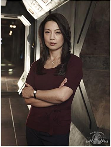 Sgu Stargate Universe 8x10 Photo Ming Na Wen Maroon Top Black