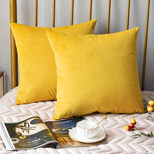 DEZENE Throw Pillow Covers 18x18 Yellow: Pack of 2 Cozy Soft Velvet Square Modern Luxury Decorative Throw Pillow Cases for Sofa Couch Living Room Bed Home Decor