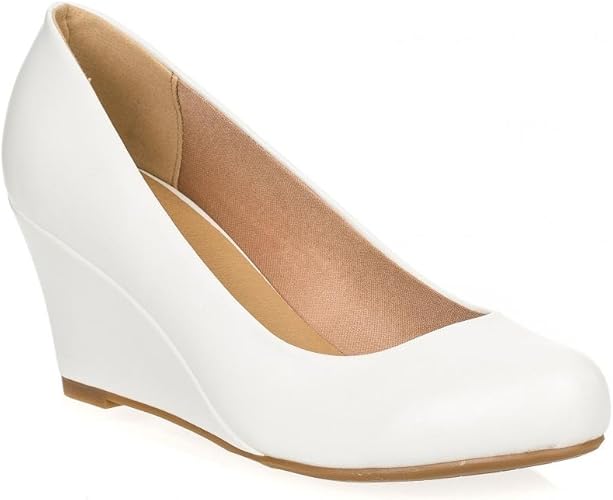 round toe wedge pumps