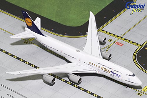 GeminiJets Lufthansa B747-8i D-ABYM 5 Starhansa 1:400 Scale Diecast Model Airplane, White