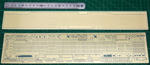 1/700 米海軍エセックス級空母（短船体）スーパーセット