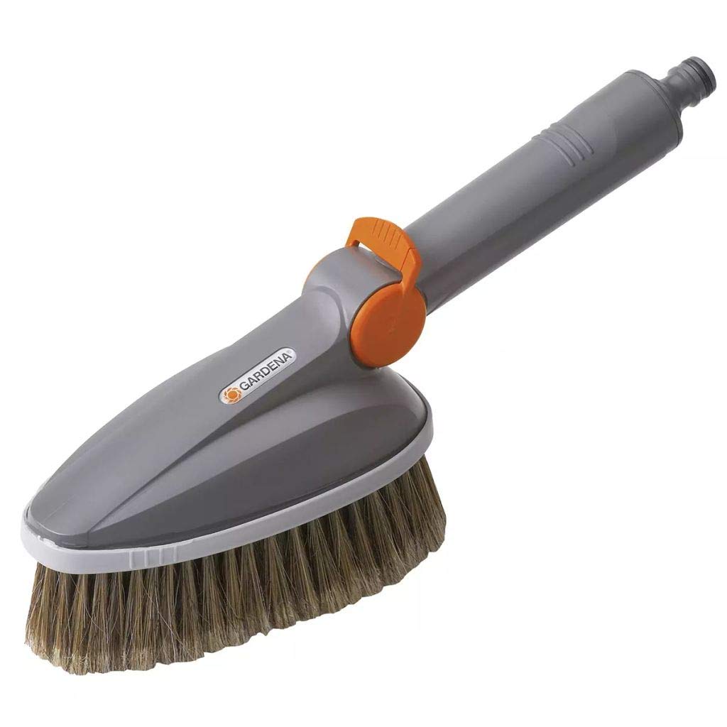 Gardena hand-held wash brush: Water-carrying cleaning brush for the cleaning system, ideal for cleaning garden furniture and vehicles (5574-20) — image 1