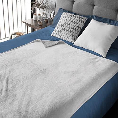 Pindola Grey Fleece Throw Blankets for Couch，Lightly Plush Cozy Textured Flannel Blanket for Sofa, Sofa, Bed, Light Gray，Valentine's Day Easter Gifts 40