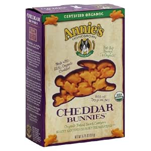 Why is a detailed knowledge of consumer purchases at each store important to walmart’s success? picture