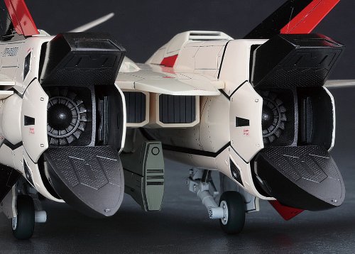 1/48 Macross Plus YF-19 (Plastic model)