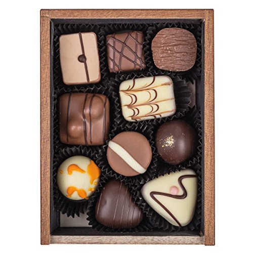 CHOCOLISSIMO Schokolade Geschenk - 10 handgemachte Pralinen in einer schicken Holzbox - Weihnachtsschokolade, Geschenkidee Weihnachten, Nikolaus, Advent - für Frauen, Männer, Eltern - Merry Elegance – Bild 3