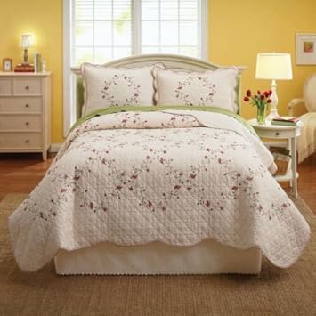 Amazon Com Better Homes And Gardens Hannalore Bedding Quilt