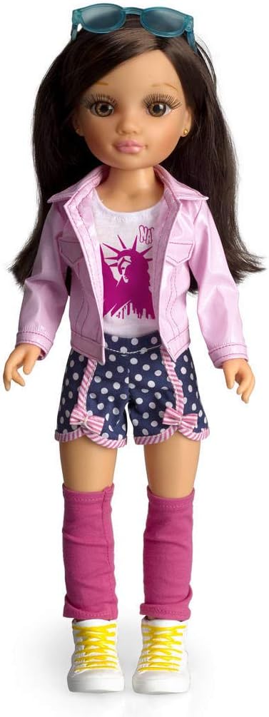 Nancy - Chic Travel to New York, Doll with Suitcase and Accessories for Boys and Girls to 3 Years, Multicoloured, (Famous 700015340) - Image 3