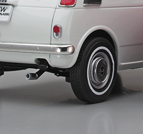 1/24 Scale Honda N360 (N2) Plastic Model