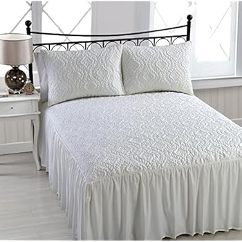 Amazon.com: Geneva Home Fashion 3-Piece Samantha Bedspread