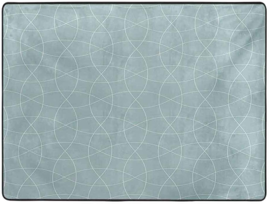 Alfombra tradicional árabe enredada con patrón de celosía oriental para