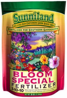 Sunniland Bloom Special Fertilizer 2-10-10 100 Sq. Ft. Granules 5 Lb.