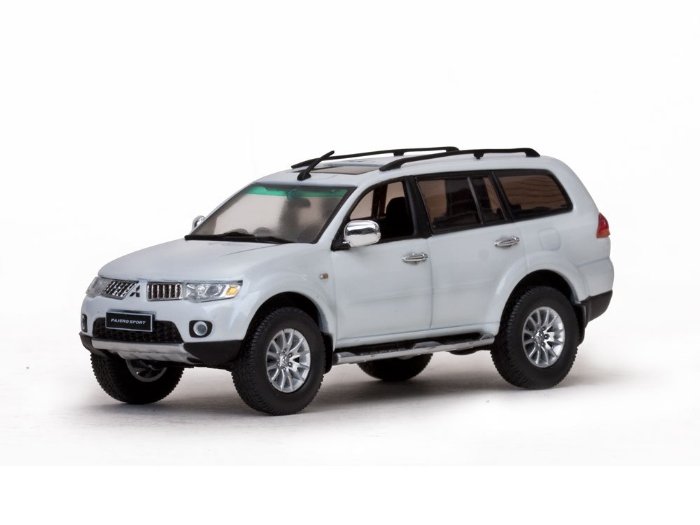 diecast mitsubishi pajero sport