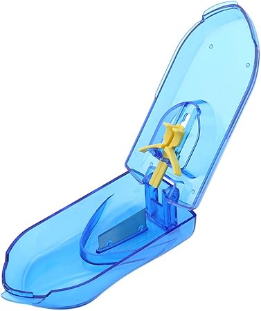 Amazon Kluma ピルカッター 薬カッター 錠剤カッター 半割 切りやすい 携帯用 簡単操作 収納スペース Klumaa ピルカッター