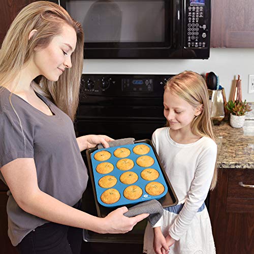 3 Baking+Beyond+Silicone+Spatula+Cupcakes