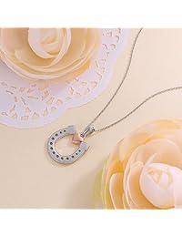 Colgante de plata de ley con diseño de herradura de la suerte, con forma de corazón