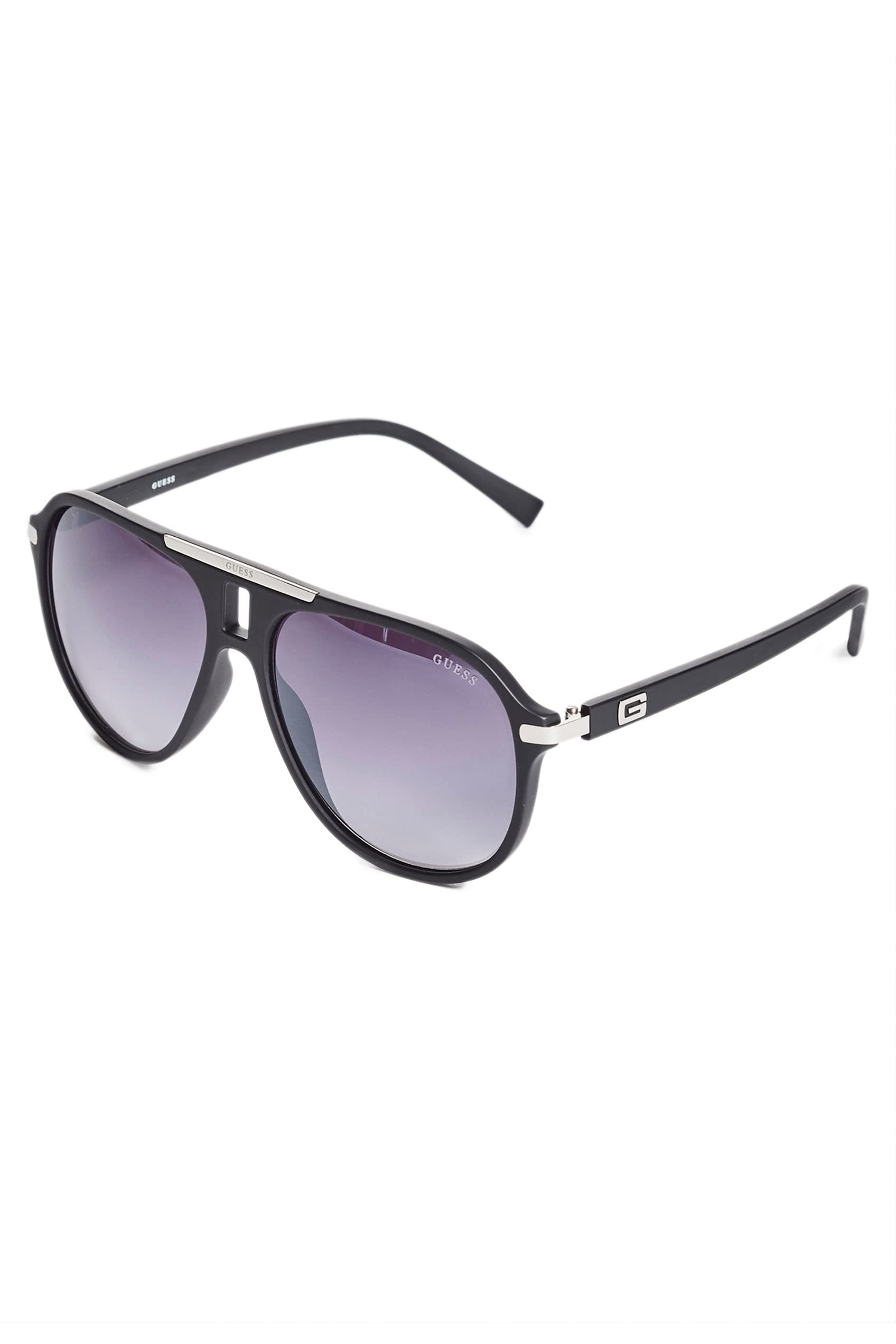 GUESS GF5056 Matte Black/Gradient Smoke One Size in Oman Whizz