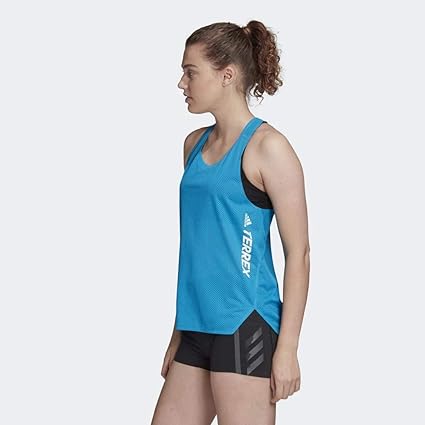 terrex running vest