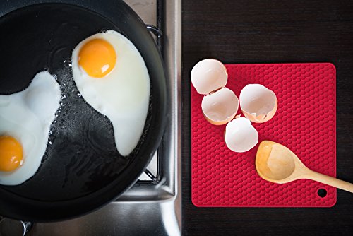 Q's INN Red Silicone Trivet Mats | Hot Pot Holders | Drying Mat. Our 7 in 1 Multi-Purpose Kitchen Tool is Heat Resistant to 440°F, Non-slip,durable, flexible easy to wash and dry and Contains 4 pcs.