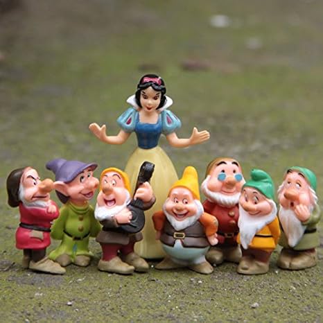Amazon Co Jp ディズニー 白雪姫 フィギュア 小人 Disney Snow White With Little Man Figure 並行輸入品 ホビー 通販