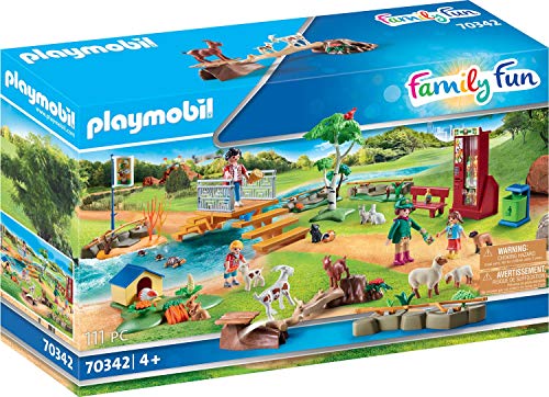 PLAYMOBIL Family Fun 70342 Erlebnis-Streichelzoo, Ab 4 Jahren
