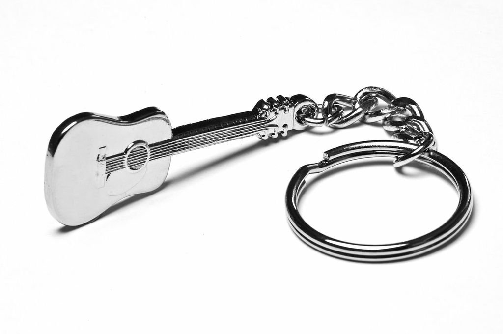 Gifticuffs Acoustic Classical Guitar Keyring