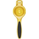 OXO Good Grips Citrus Squeezer | Juicer Strains Seeds and Pulp, Durable Die-Cast Aluminium, Ideal for Lemons and Limes, Kitchen Essentials, Dishwasher Safe