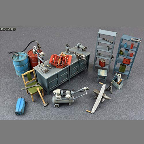 Plastic Model Kit - Garage Workshop - 1/35 Scale Diorama Accessories - Plastic Model Kits to Build for Adults - Military Miniatures