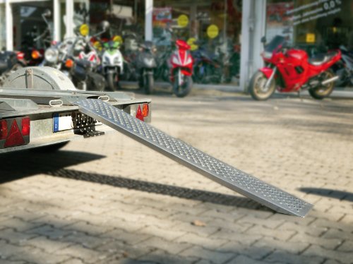 UNITEC Auffahrrampe Alu, Auto PKW Laderampe, Anhängerrampe, 2 Stück, besonders rutschsicher, bis zu 200 Kg / Stück Traglast, als Paar 400 Kg – Bild 4