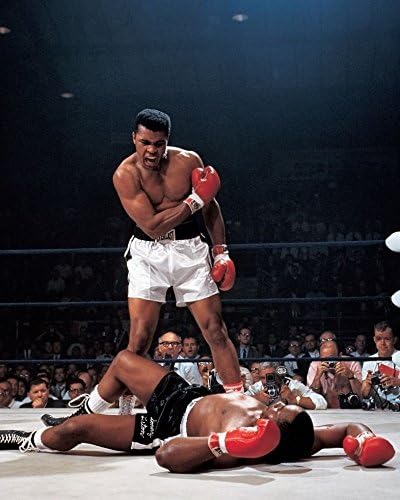 Photographs - Muhammad Ali vs Sonny Liston 8 x 10 / 8x10 Glossy Photo Picture Image
